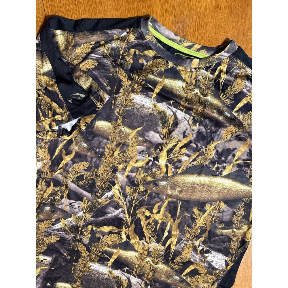 Fishouflage Walleye Performance Shirt XL Camo Fishing‎ Tee Moisture Wicking Poly